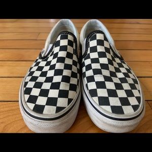 VANS CHECKERBOARD SLIP-ON 🏁